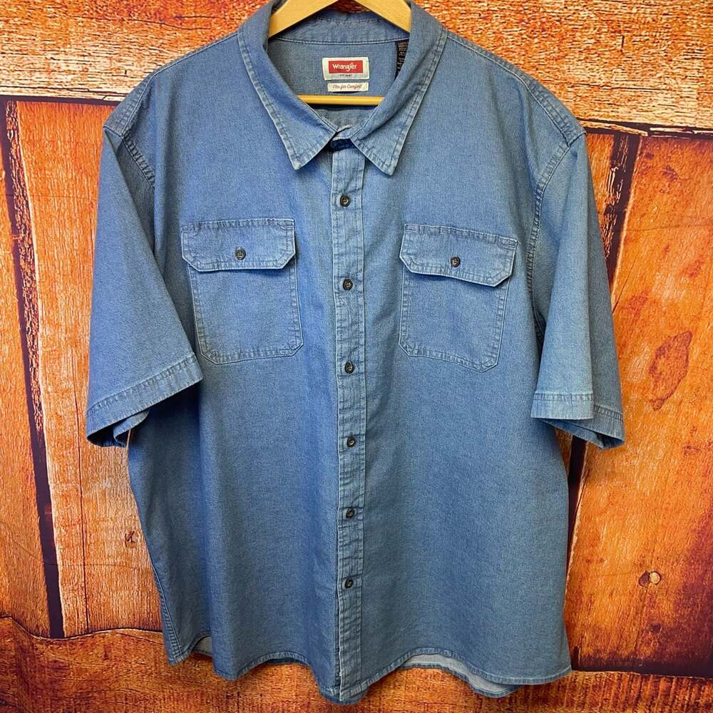 Wrangler Flex for Comfort Short Sleeve Denim Button-Down Shirt 3XL
